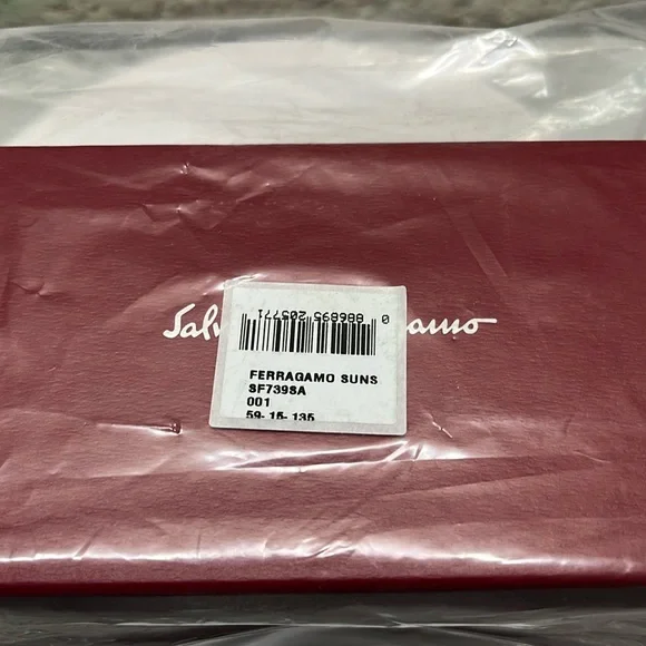 SALVATORE FERRAGOMO BLACK SUNGLASSES NWT - Picture 16 of 16